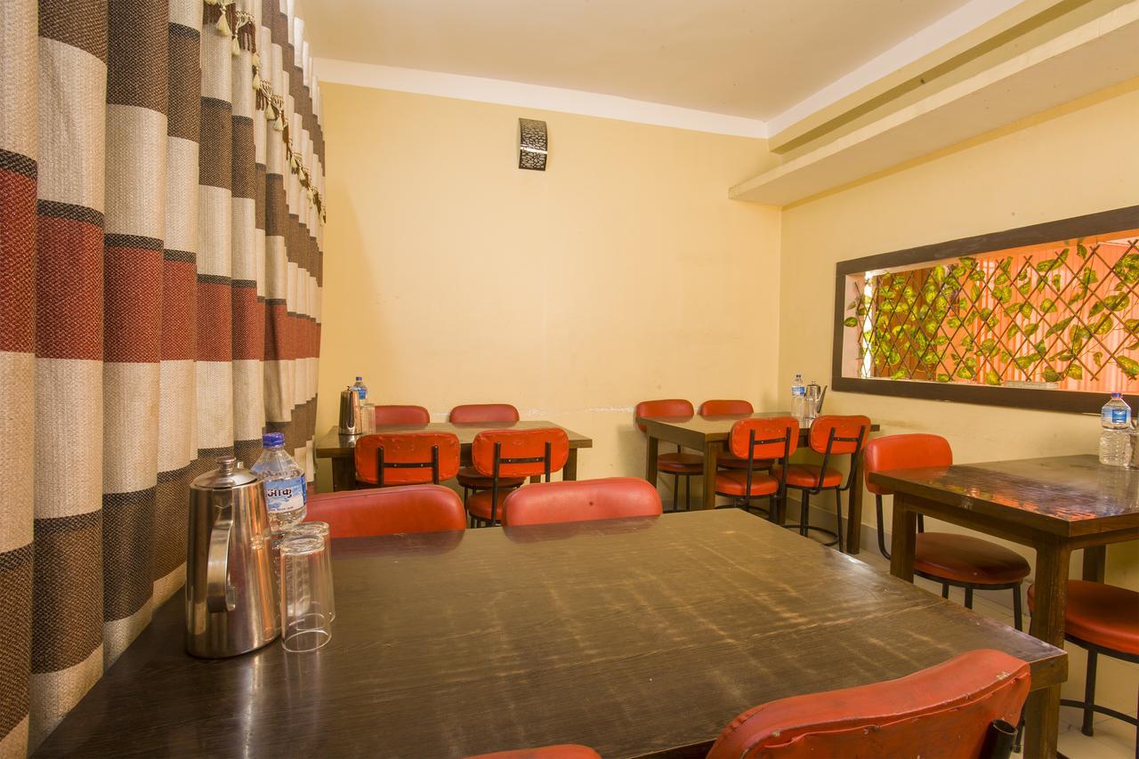 Hotel Oyo 145 Sirahali Khusbu &lodge 2*