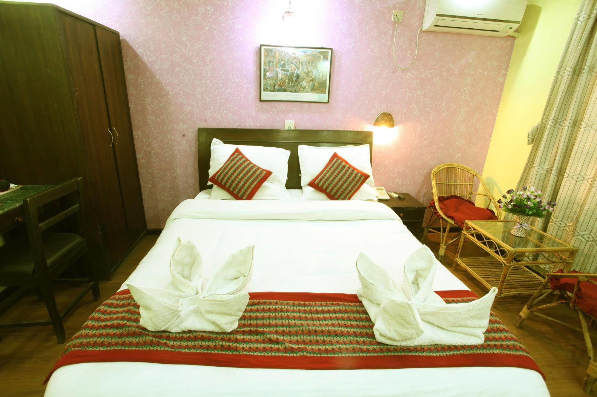 Annex Bed & Breakfast 3*