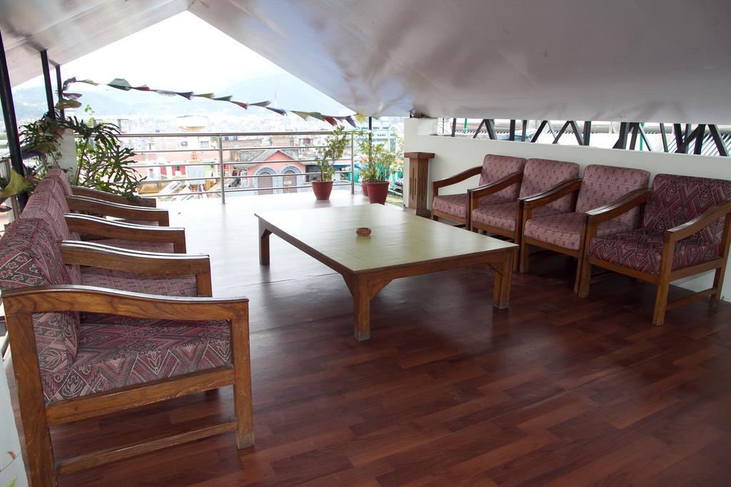 Yambu Hotel
