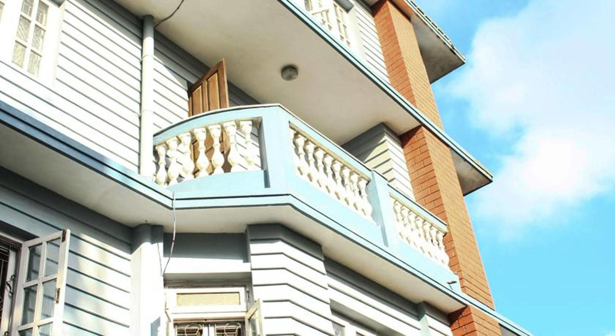 Hotel Devachan