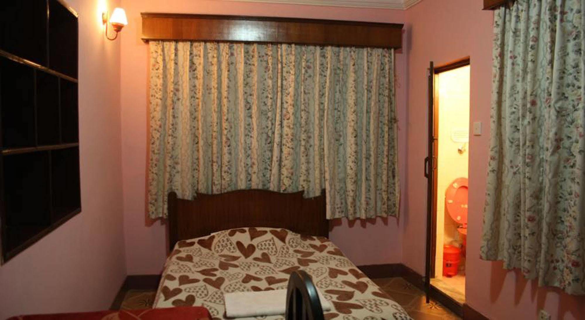 Hotel Devachan *