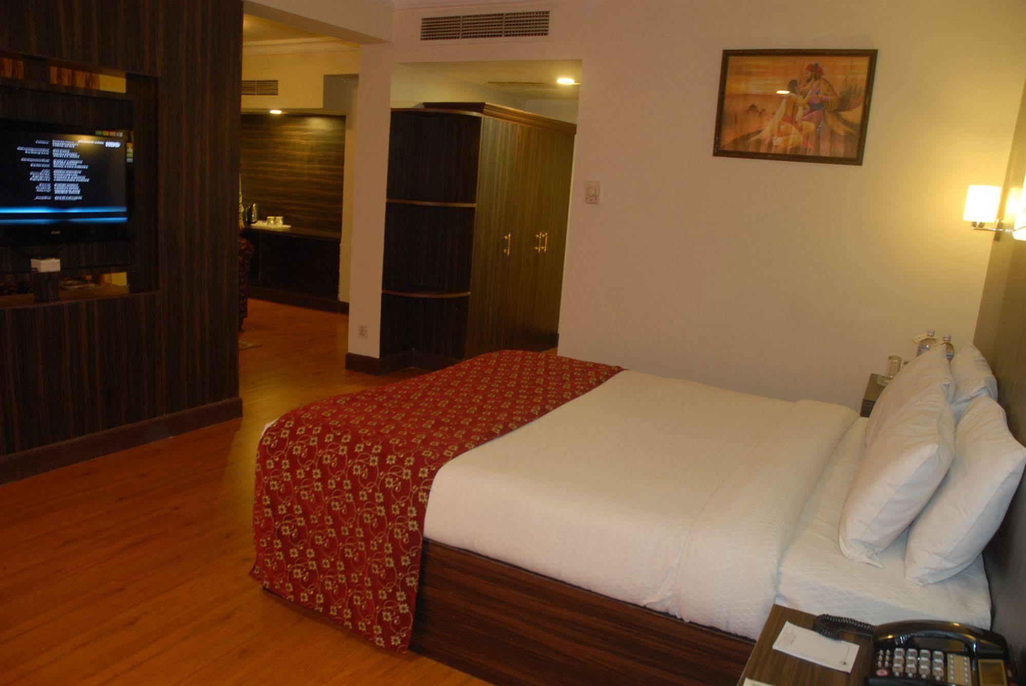Hotel Vaishali 4*