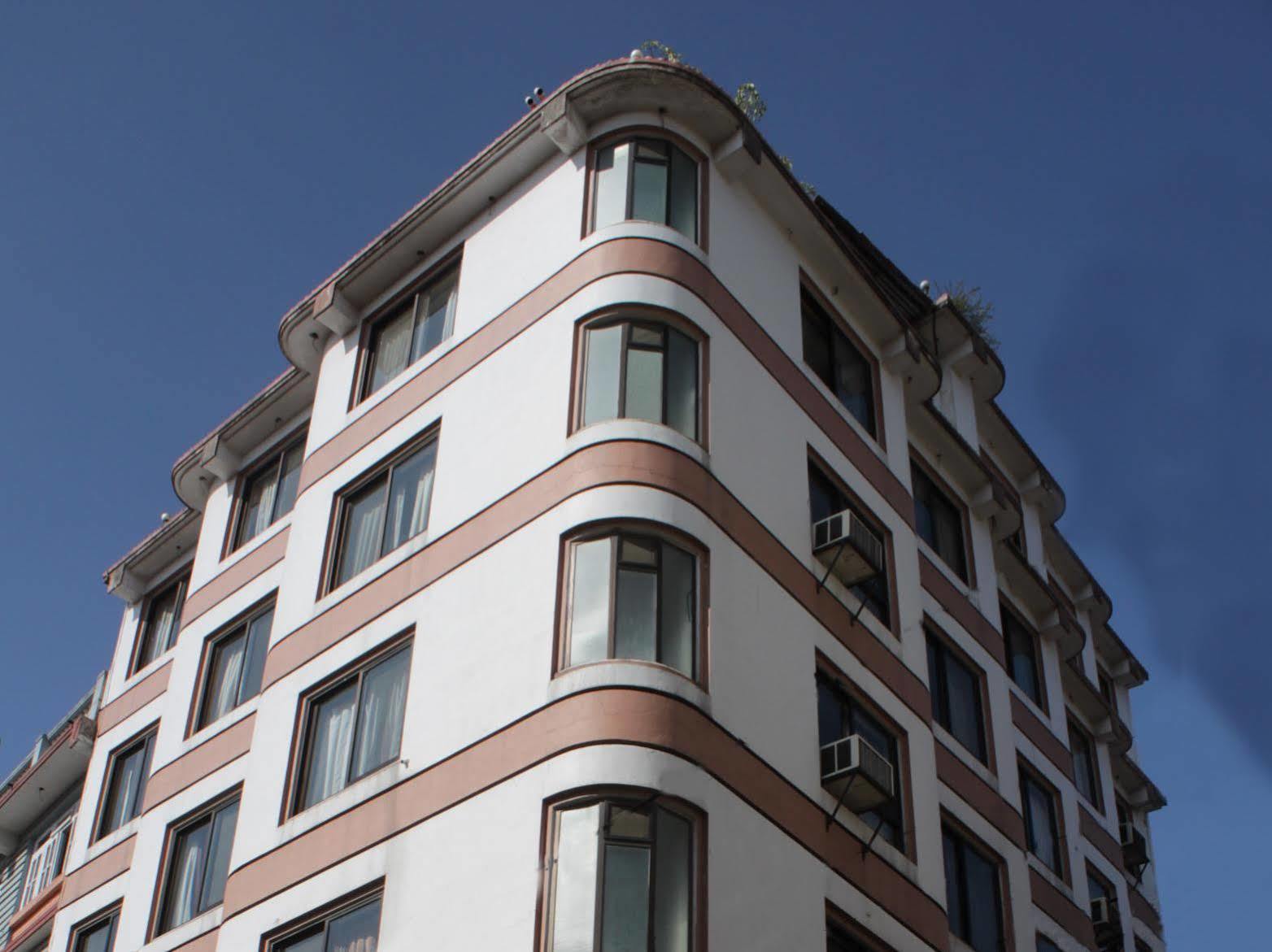 Heritage And Hotel *