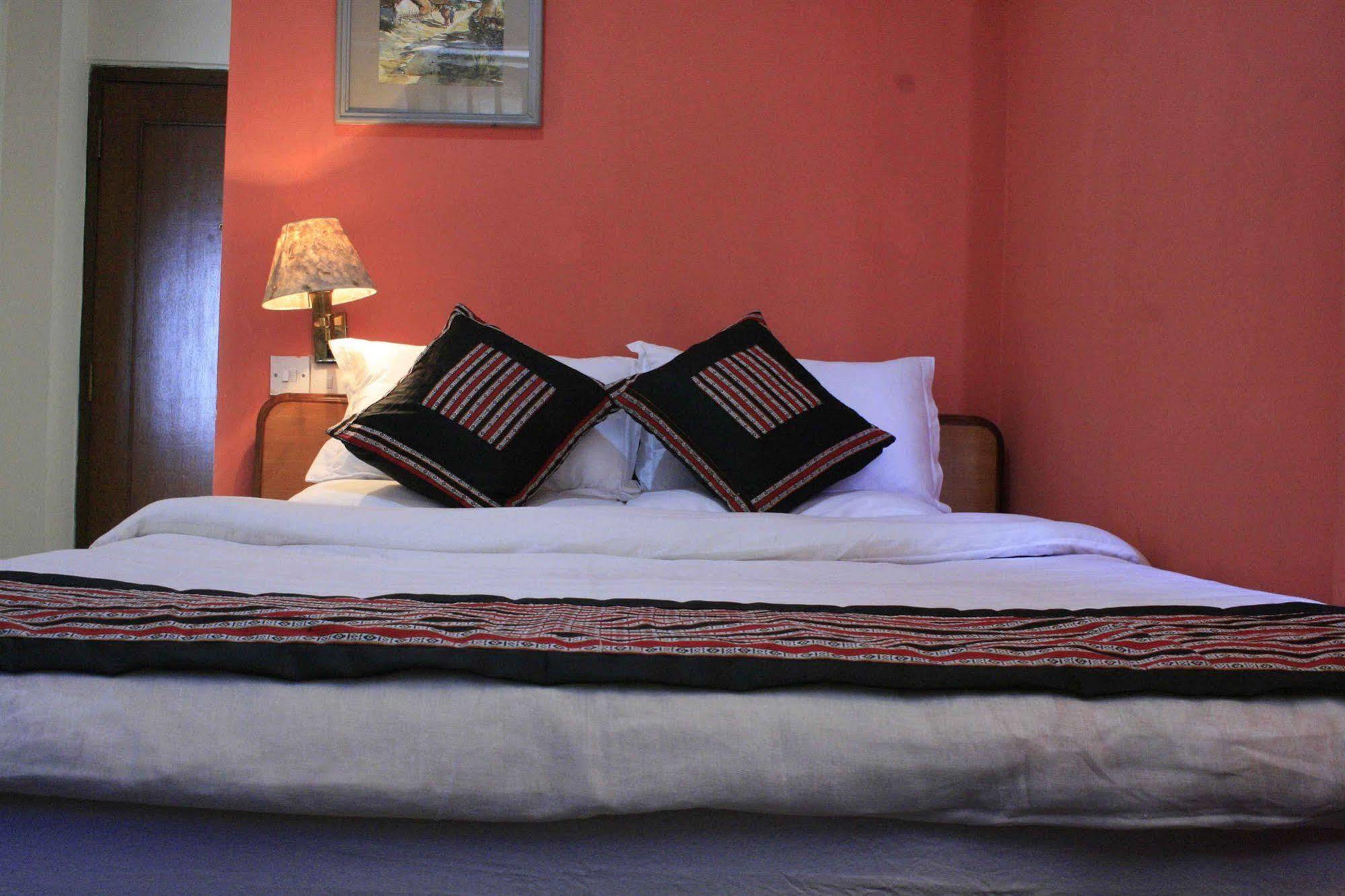 Hotel Heritage And Kathmandu