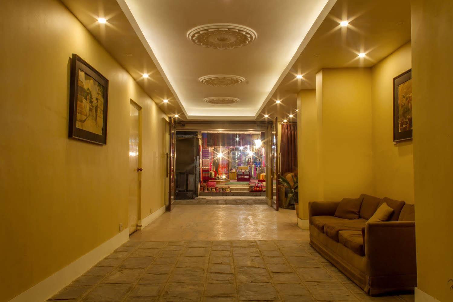 Jagat Hotel