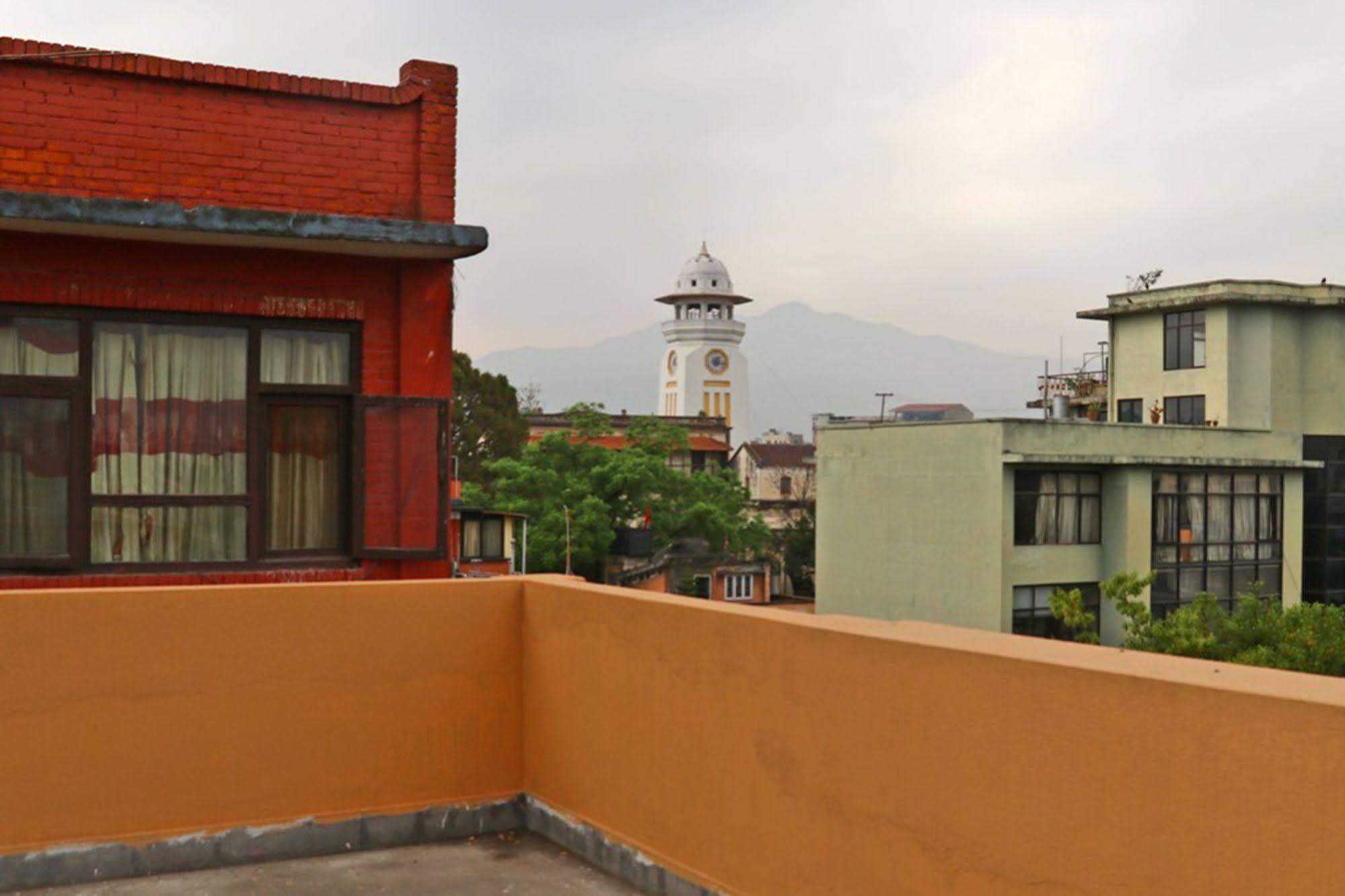 Hotel Taj 3*