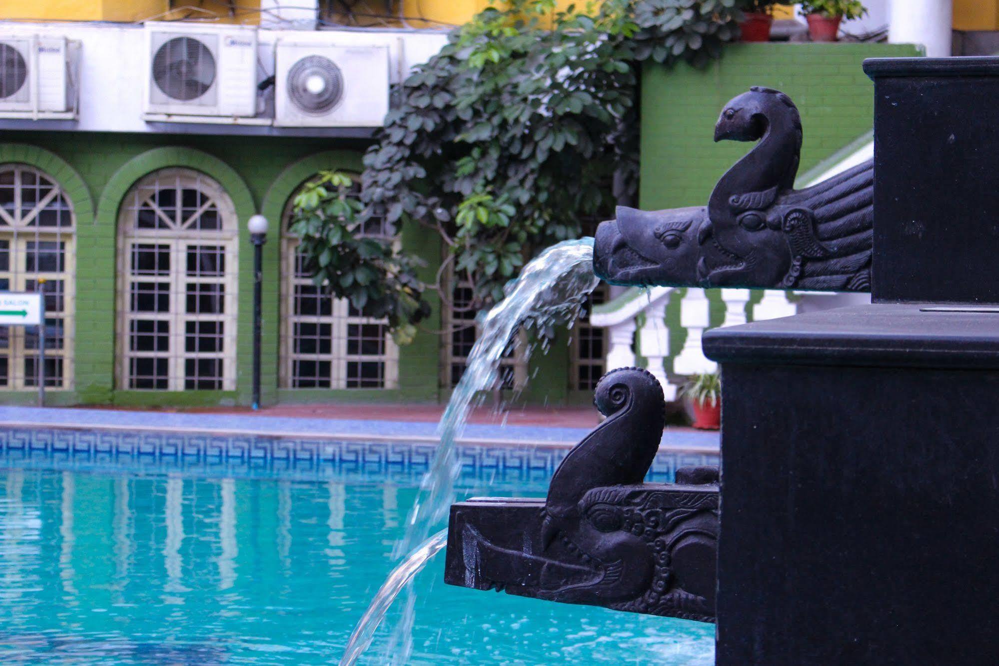Woodland Hotel