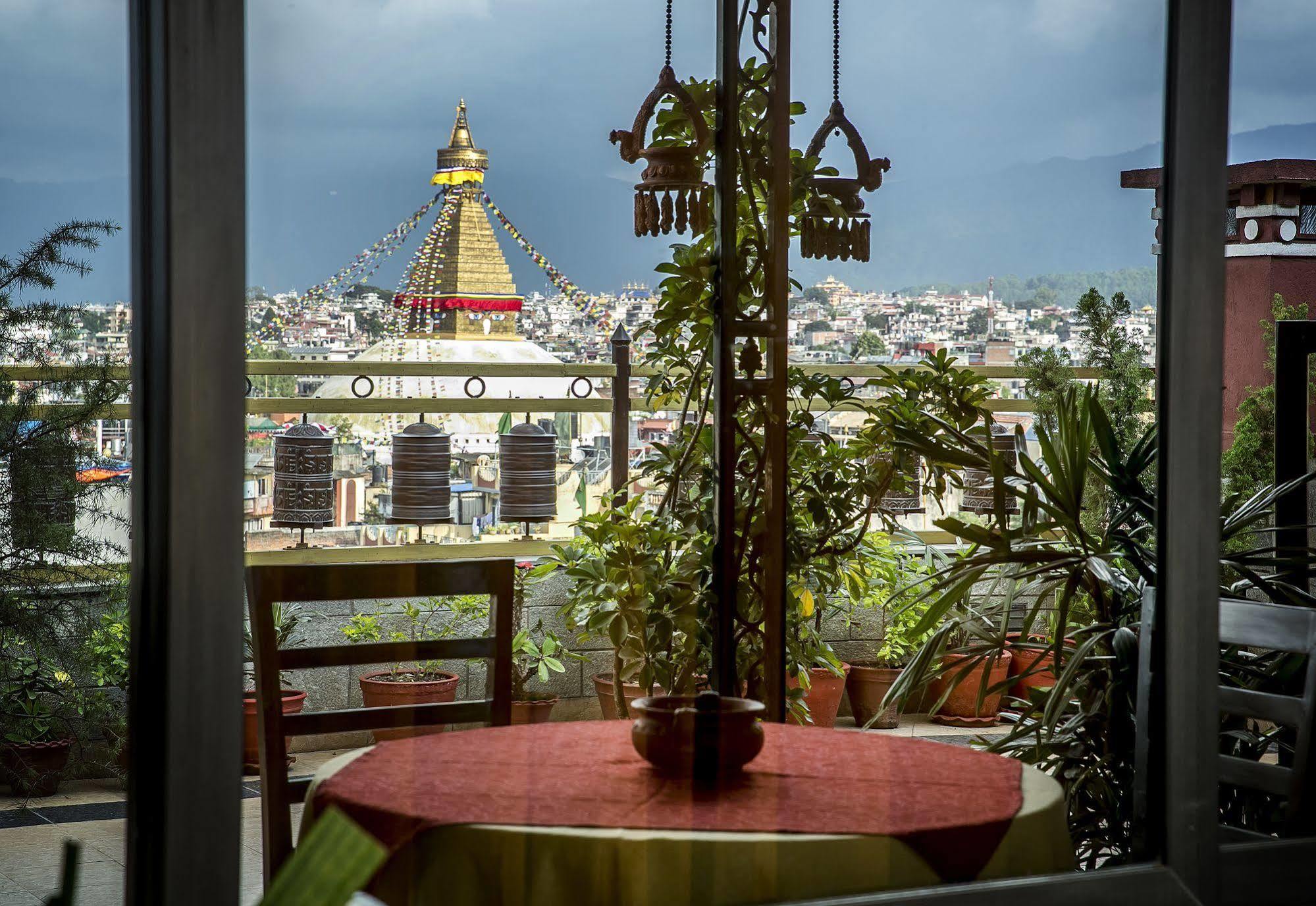 Tibet International Hotel 4*