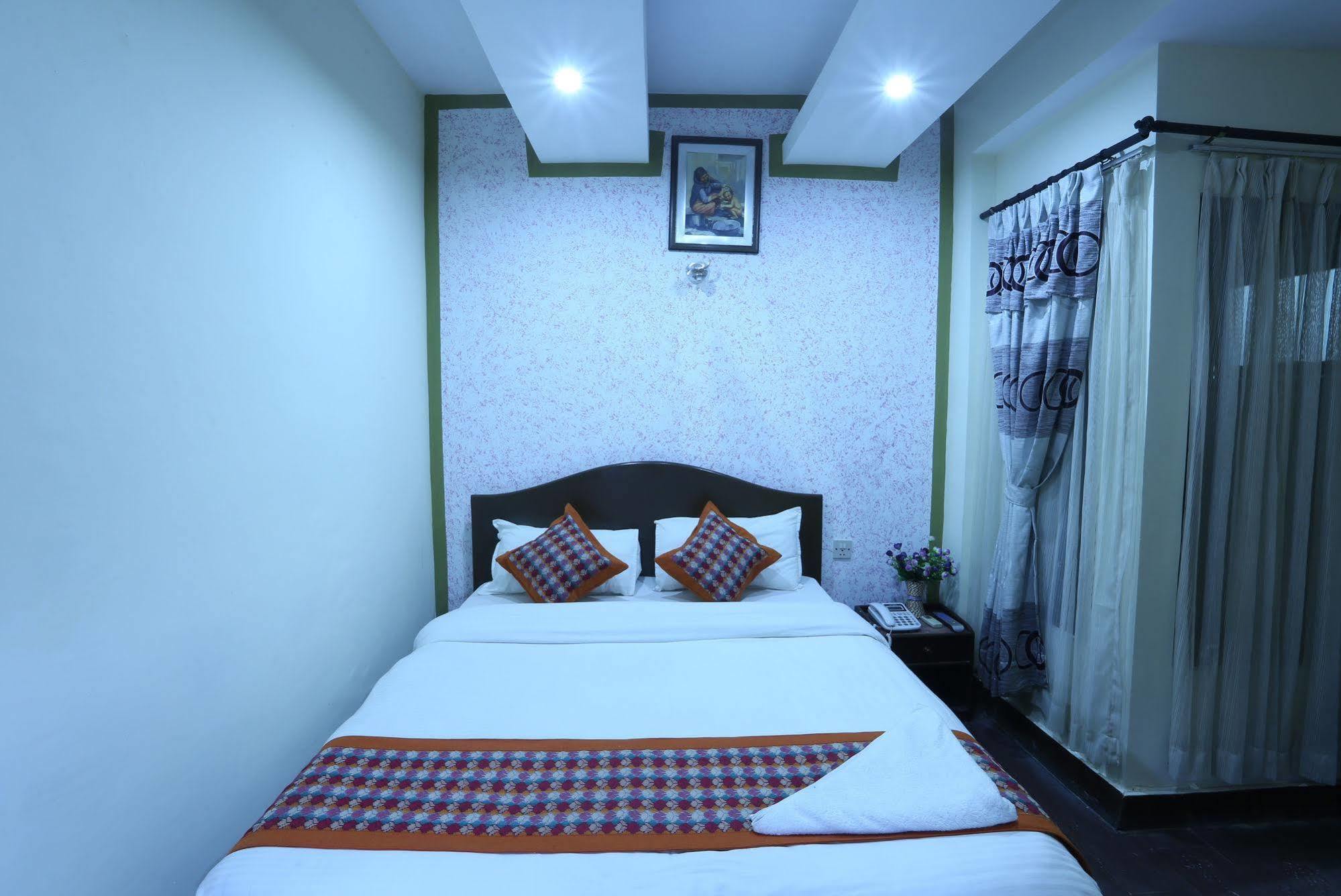 Bed & Breakfast Oyo 153 Aster Nepal 2*