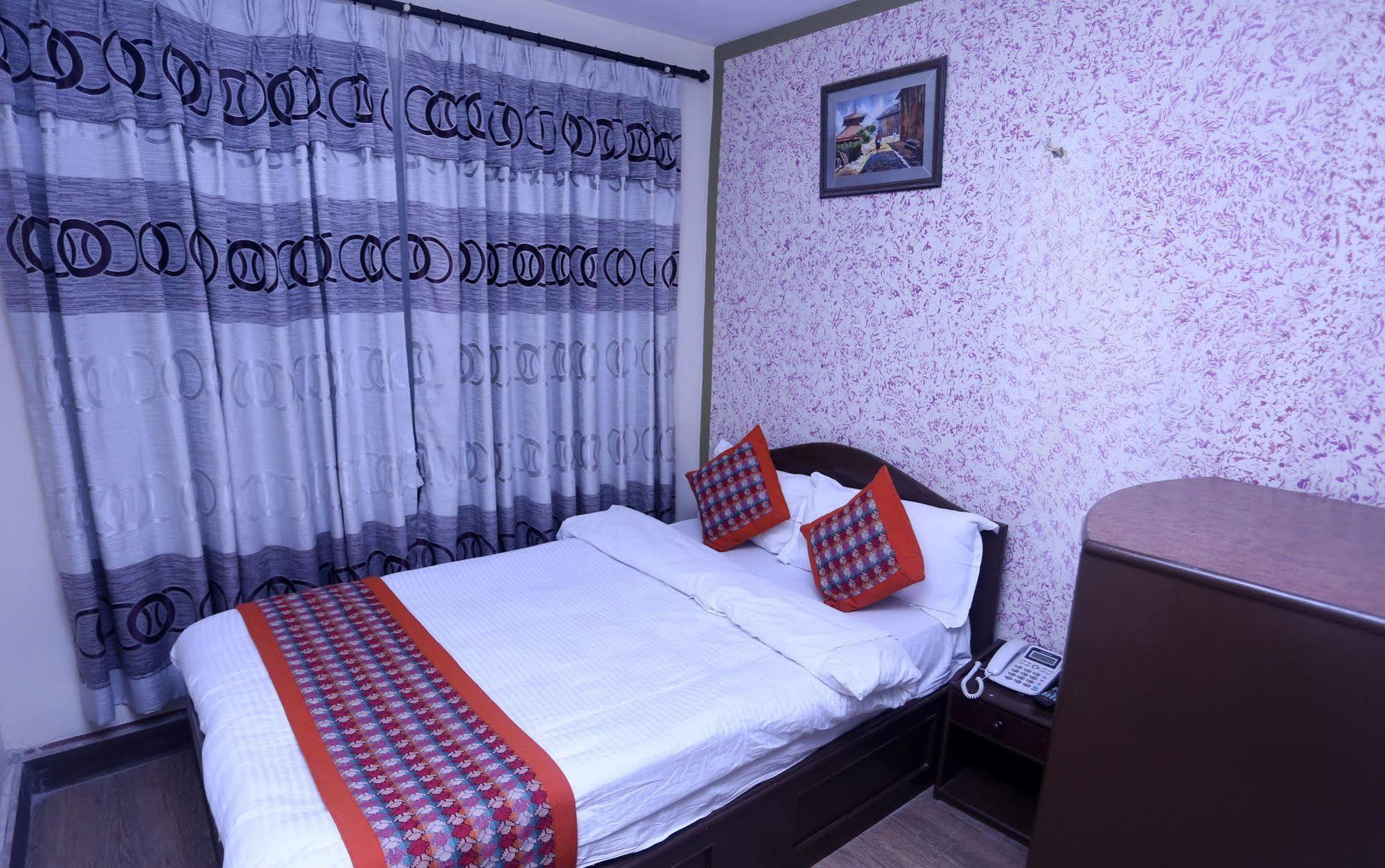 Oyo 153 Aster Nepal Bed & Breakfast 2*