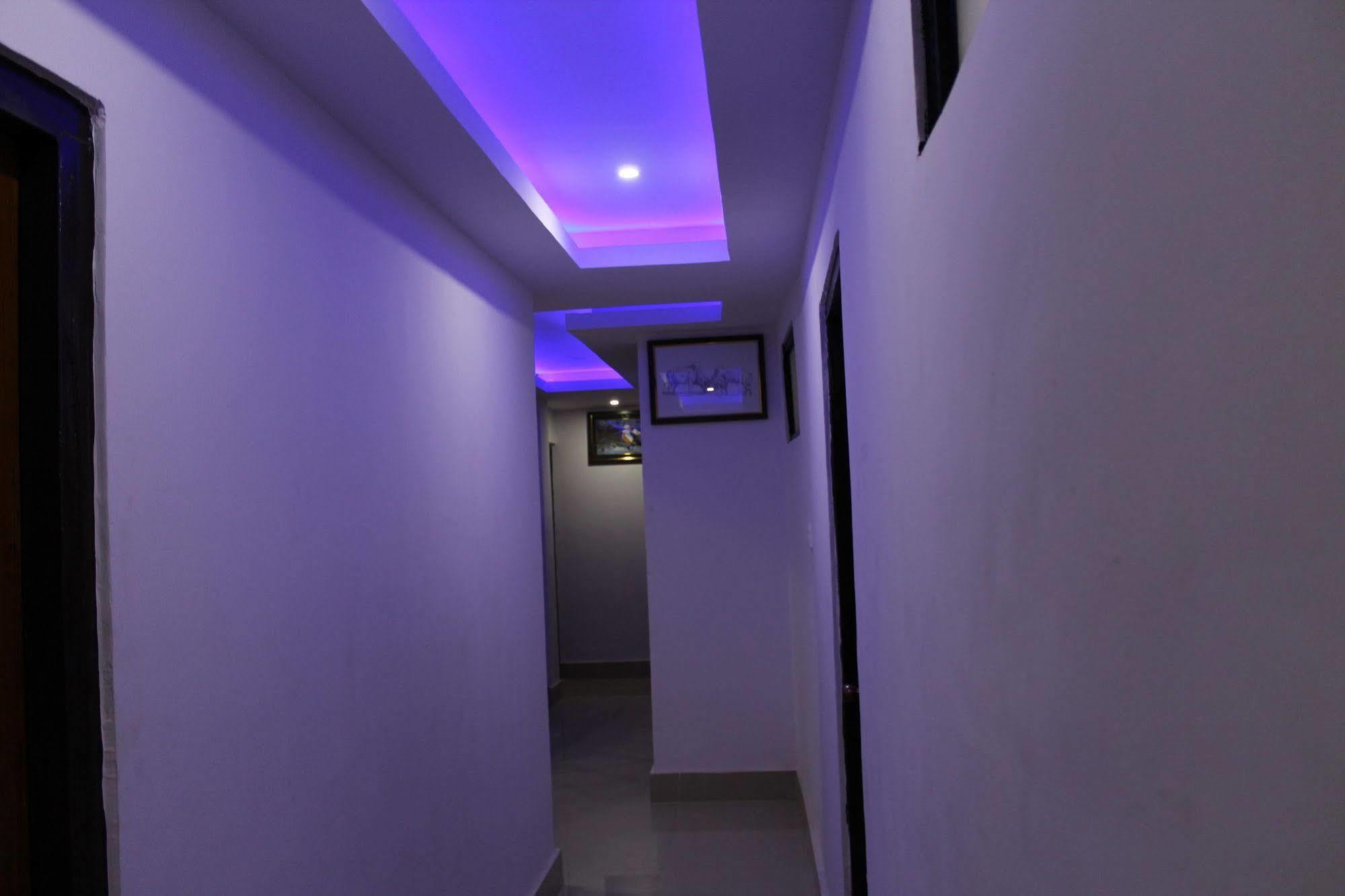 Gallery Nepal Hotel 2*