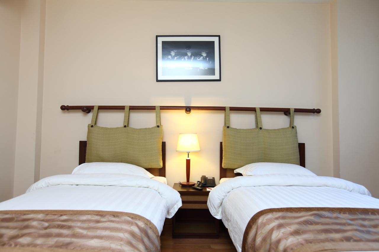 Hotel The Amadablam 4*