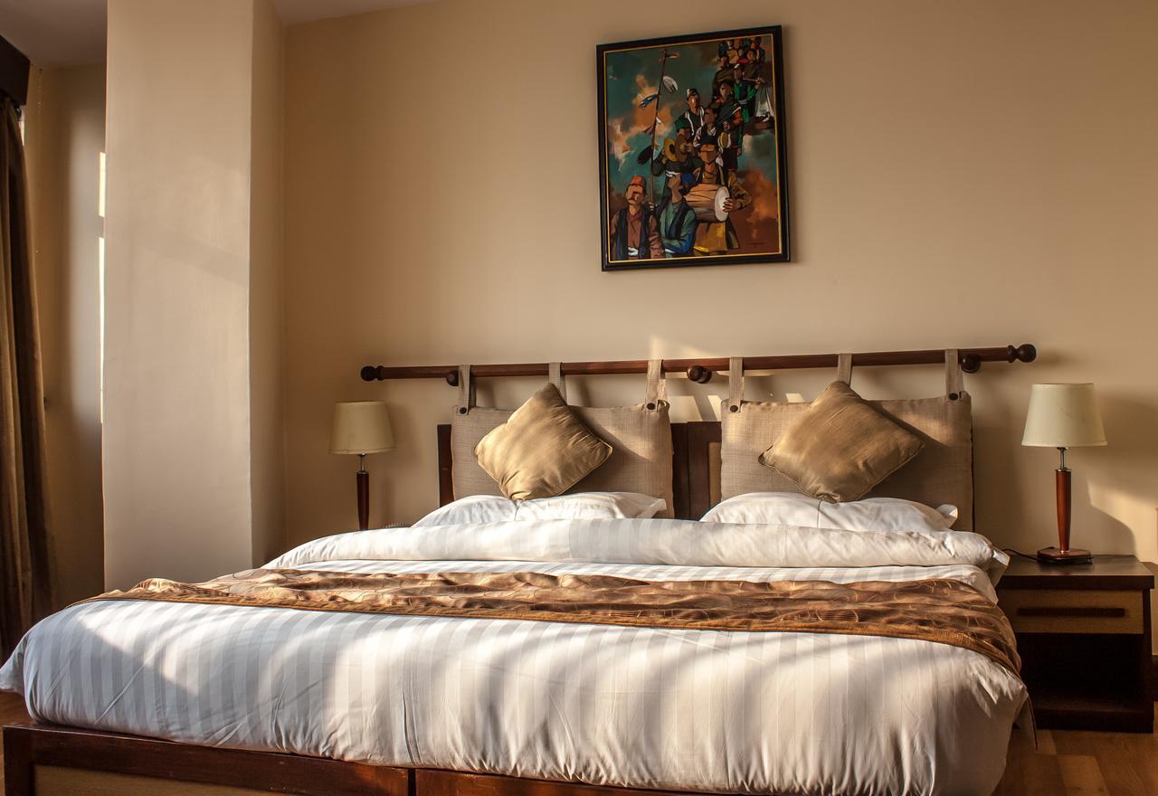 Hotel The Amadablam 4*