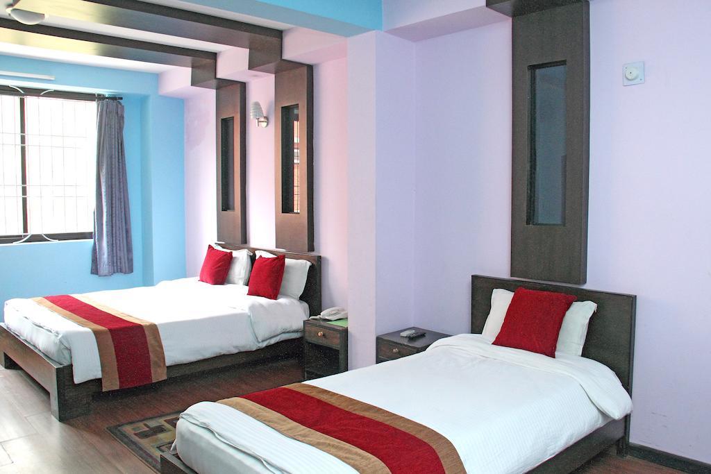 Bed & Breakfast Family 2*