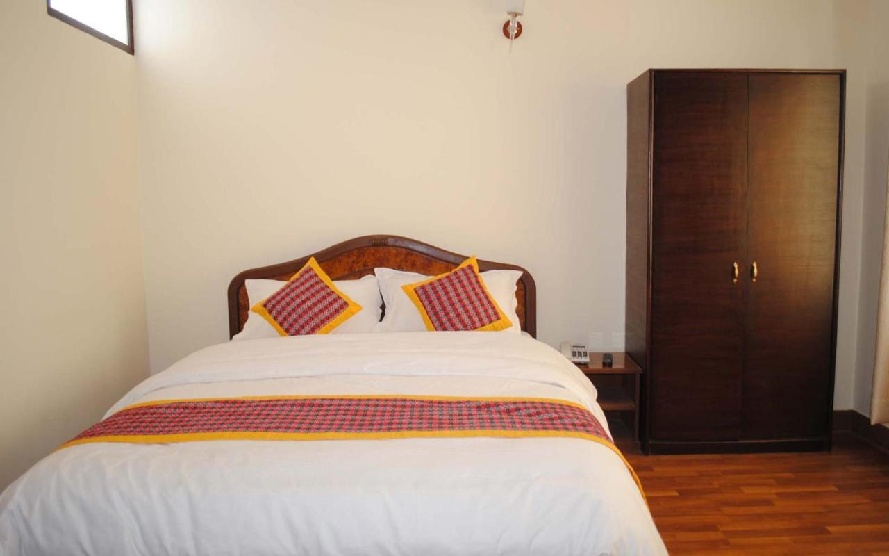 Avalon House Hotel