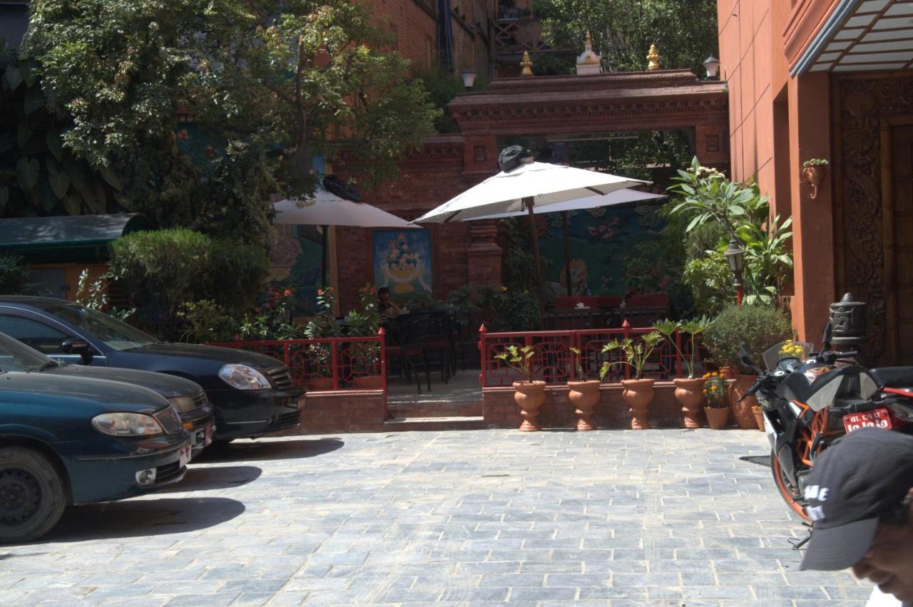 Tibet Hotel