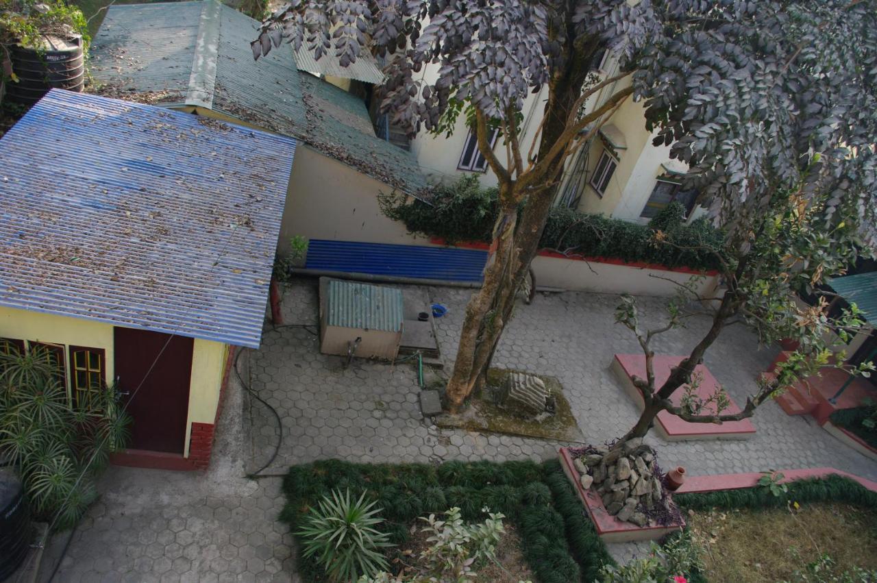Guest house Laughing Buddha & Garden Theater