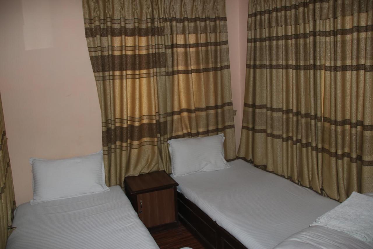 Himalaya Hostel *