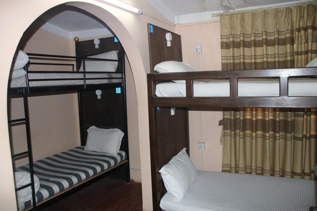 Himalaya Hostel *