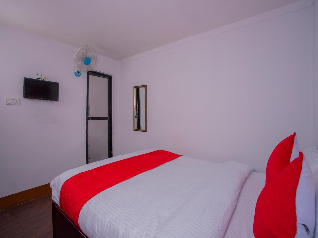 Oyo 276 White Orchid Kathmandu