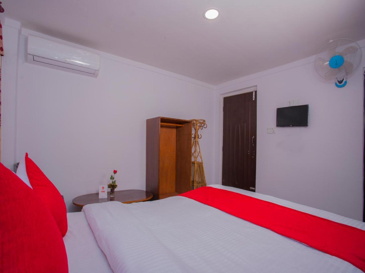 Oyo 276 White Orchid