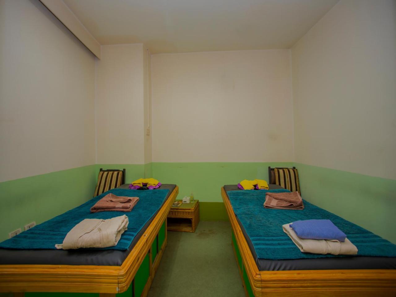 Oyo 266 Grand Stupa Hotel