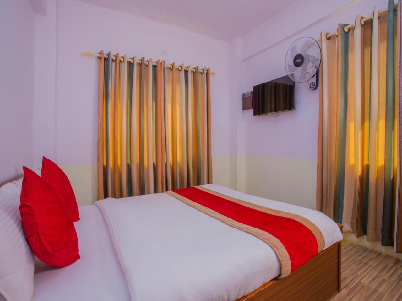 Oyo 255 White Zambala Kathmandu
