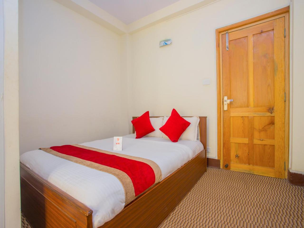 Hotel Oyo 255 White Zambala