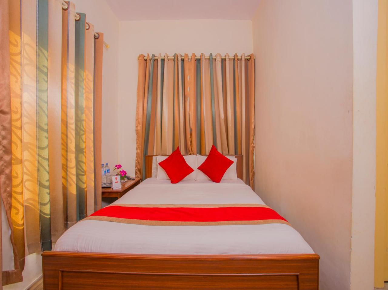 Oyo 255 White Zambala Hotel 2*