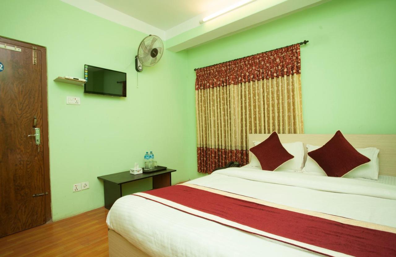 Hotel Oyo 237 S Galaxy 2*
