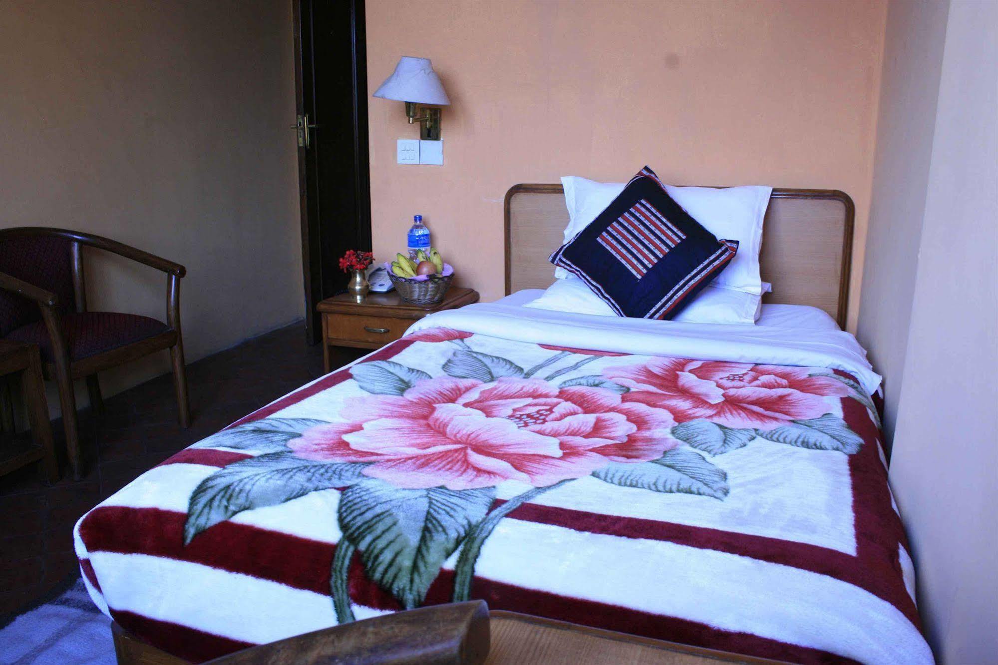 Hotel Heritage And Kathmandu