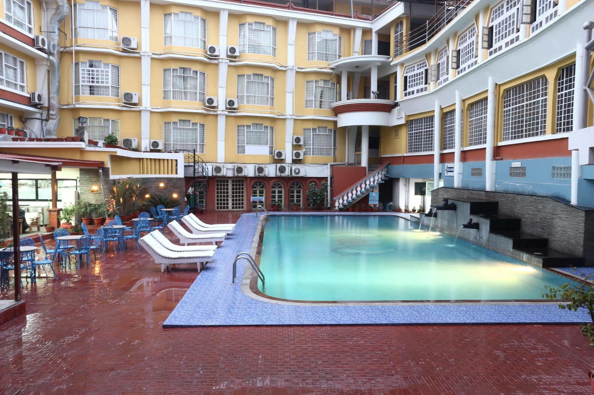 Hotel Woodland