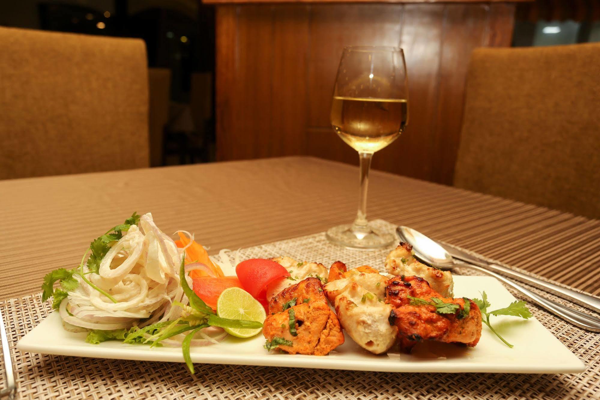 Yatri Suites And Spa 4*
