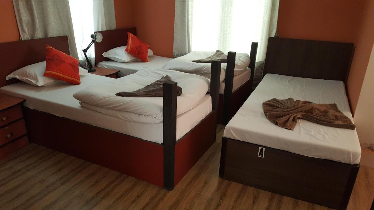 Acomodação com café da manhã  Royal Tourist House 2*