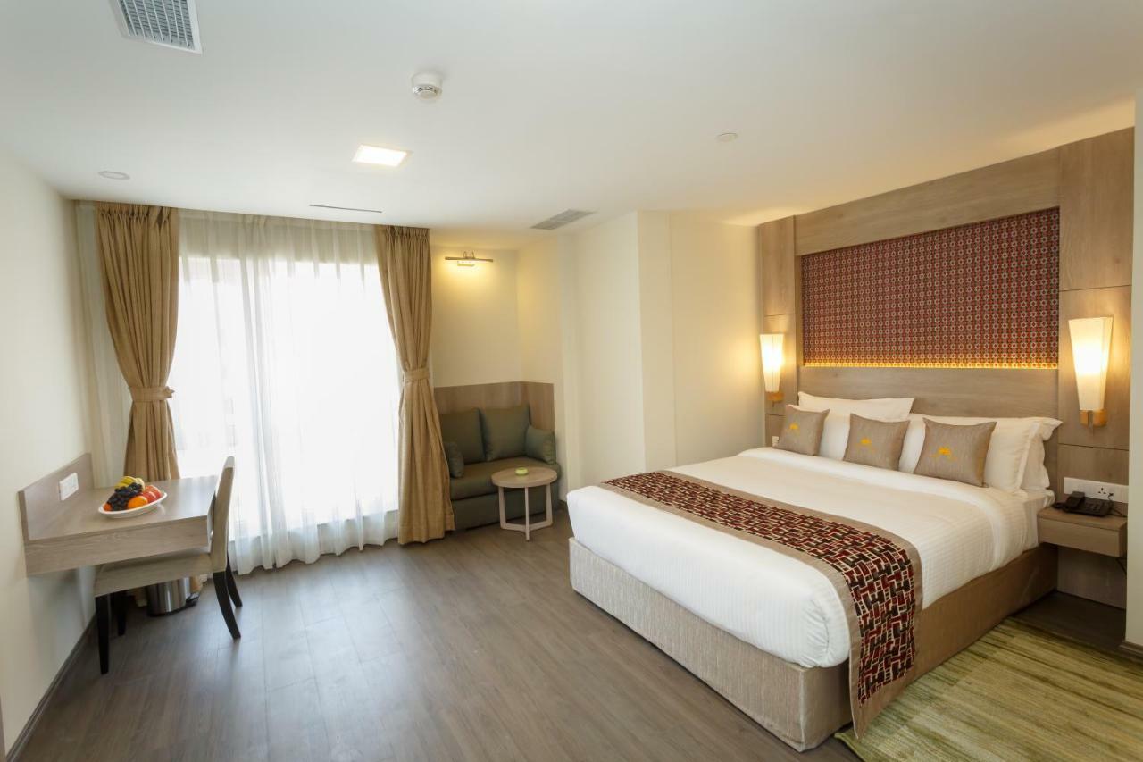Crowne Imperial 4*