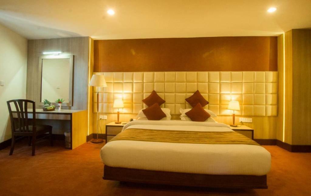 The Amadablam 4*
