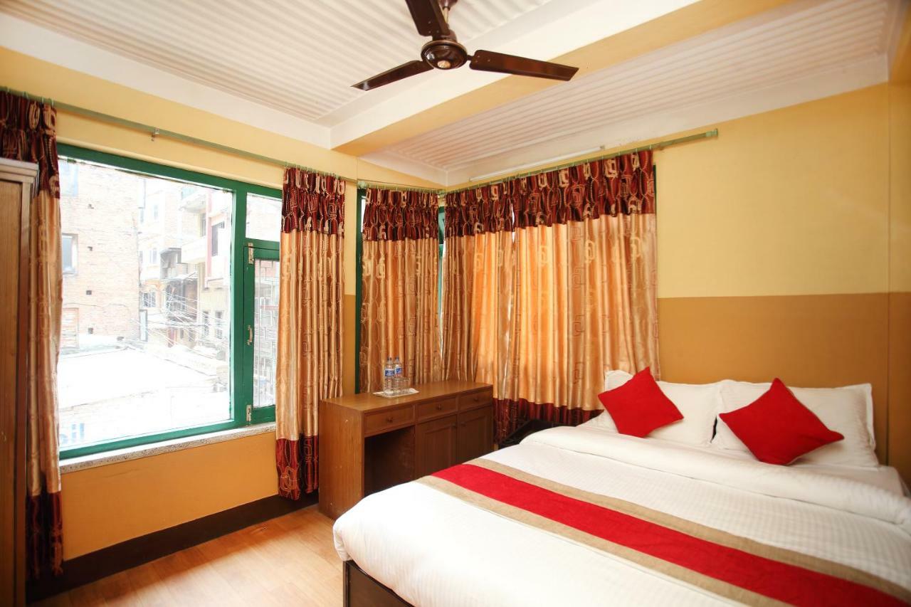 Spot On 383 Himalayan Ashoka Hotel