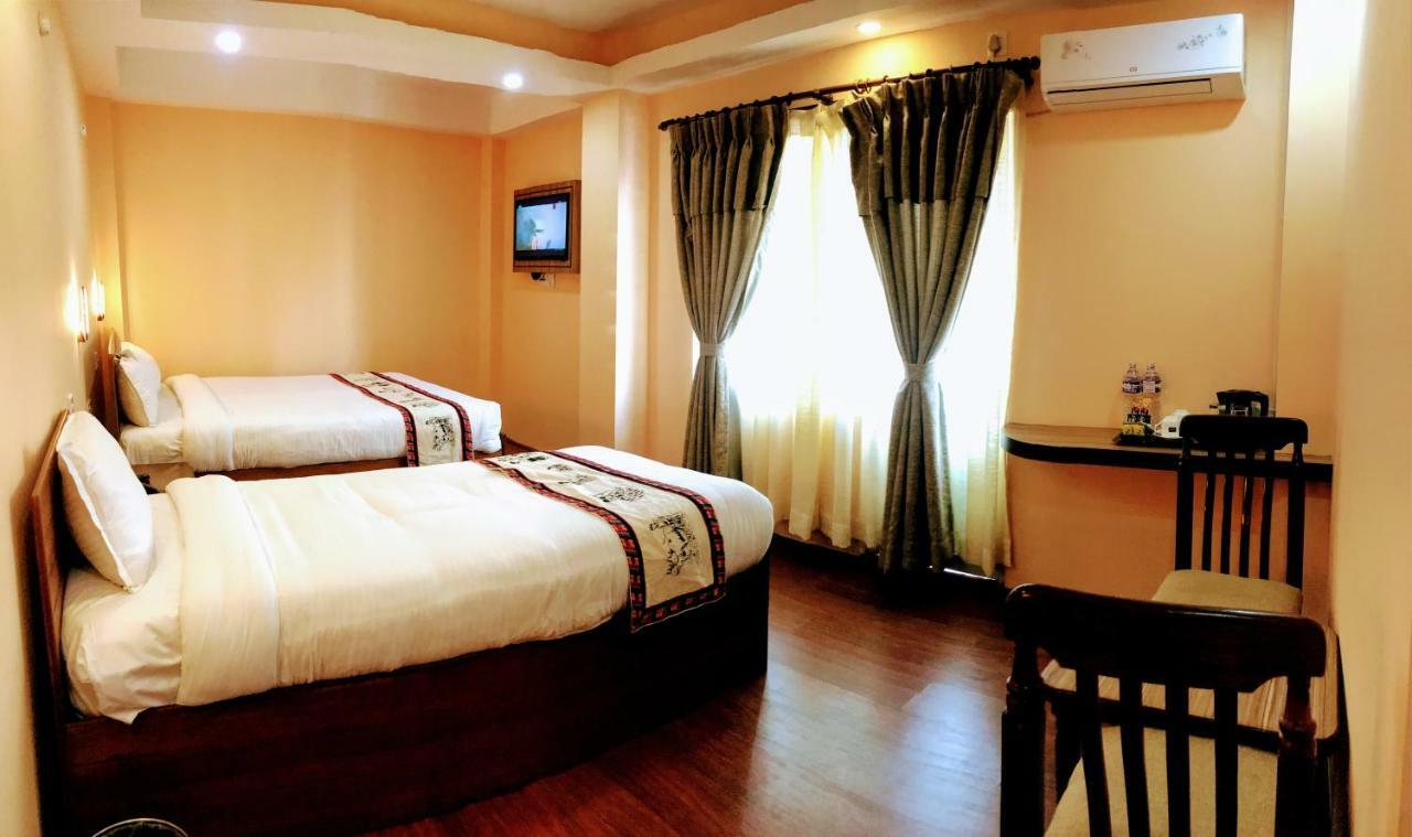 Garden Hotel 3*