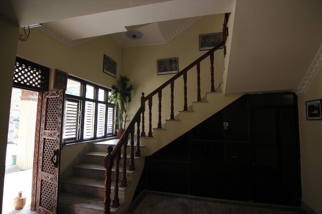 Guest house Dipankara 3*
