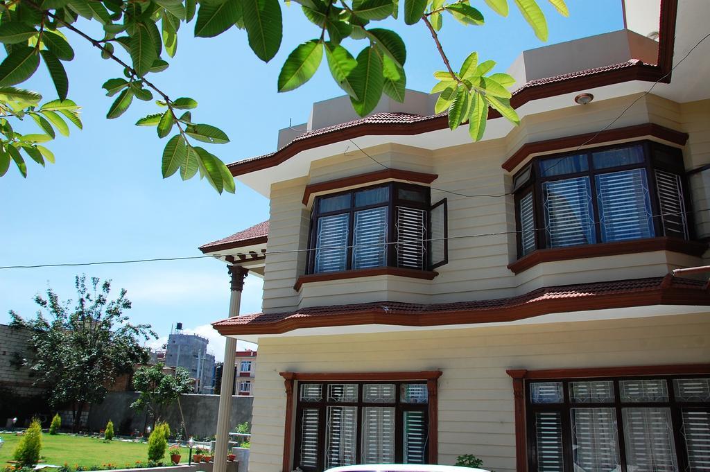 Guest house Dipankara 3*