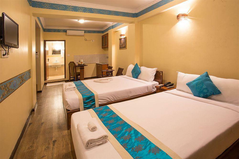 Yukhang Hotel 4*