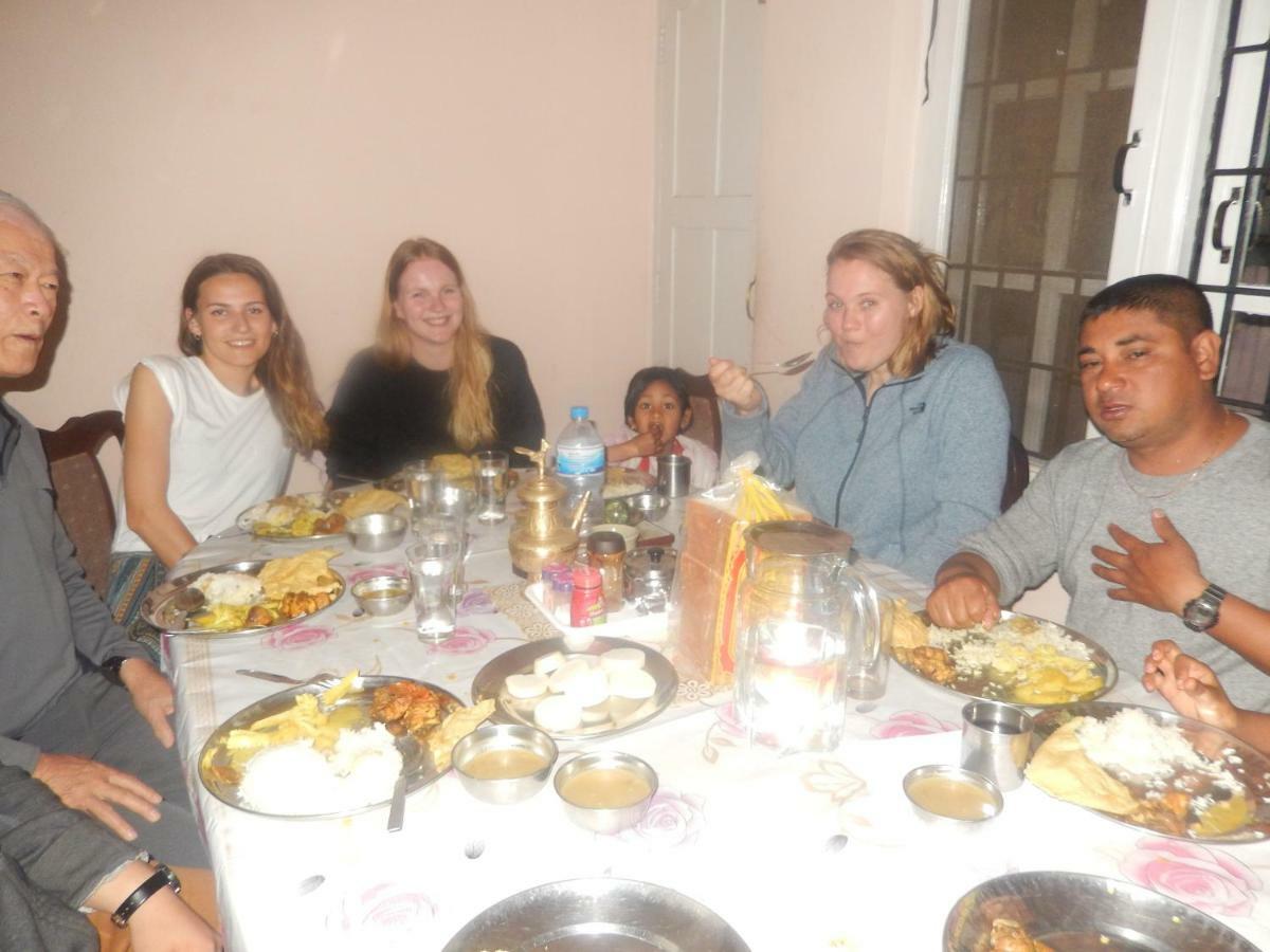 Shine Famille Francophone - Shine And Homestay Kathmandu