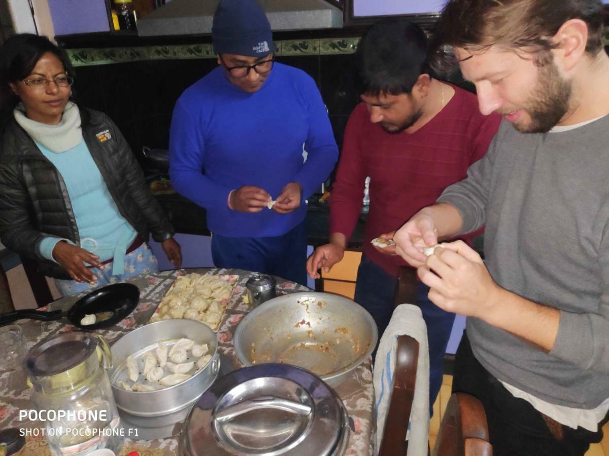 Shine Famille Francophone - Shine And Homestay Kathmandu
