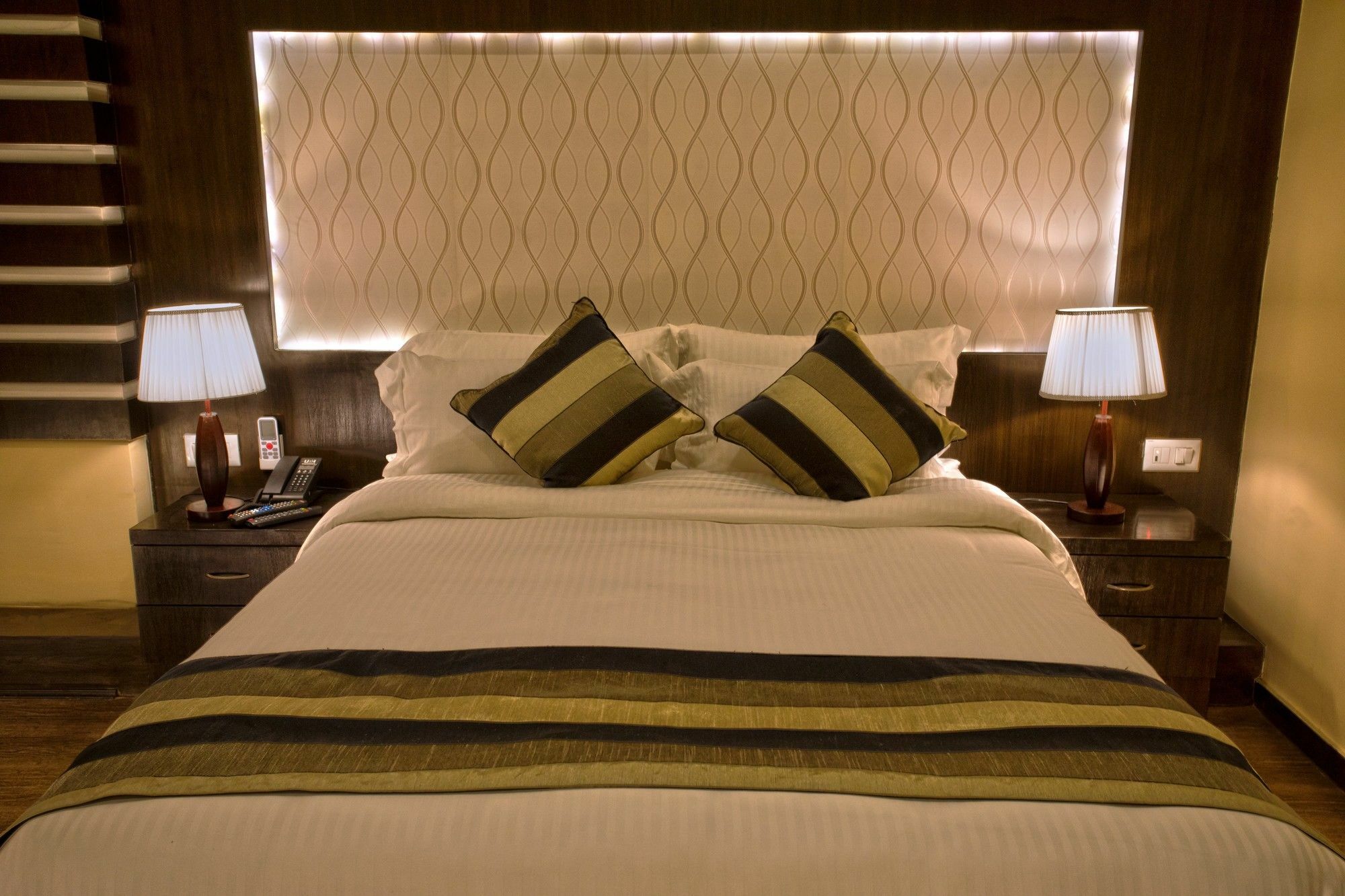 United Business Hotel 3*