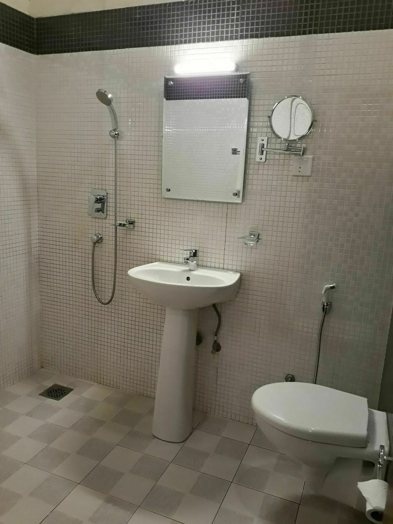 Heranya Hotel