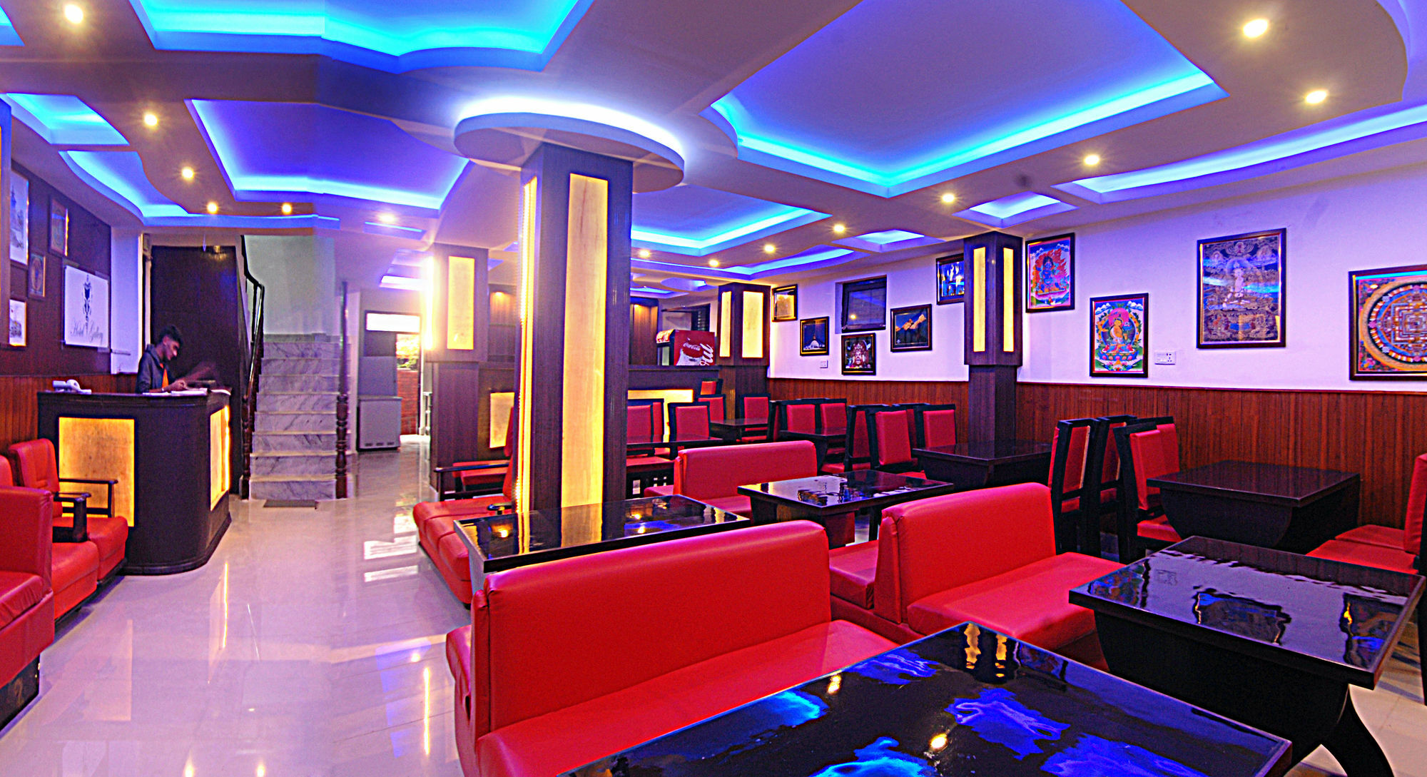 Gallery Nepal 2*