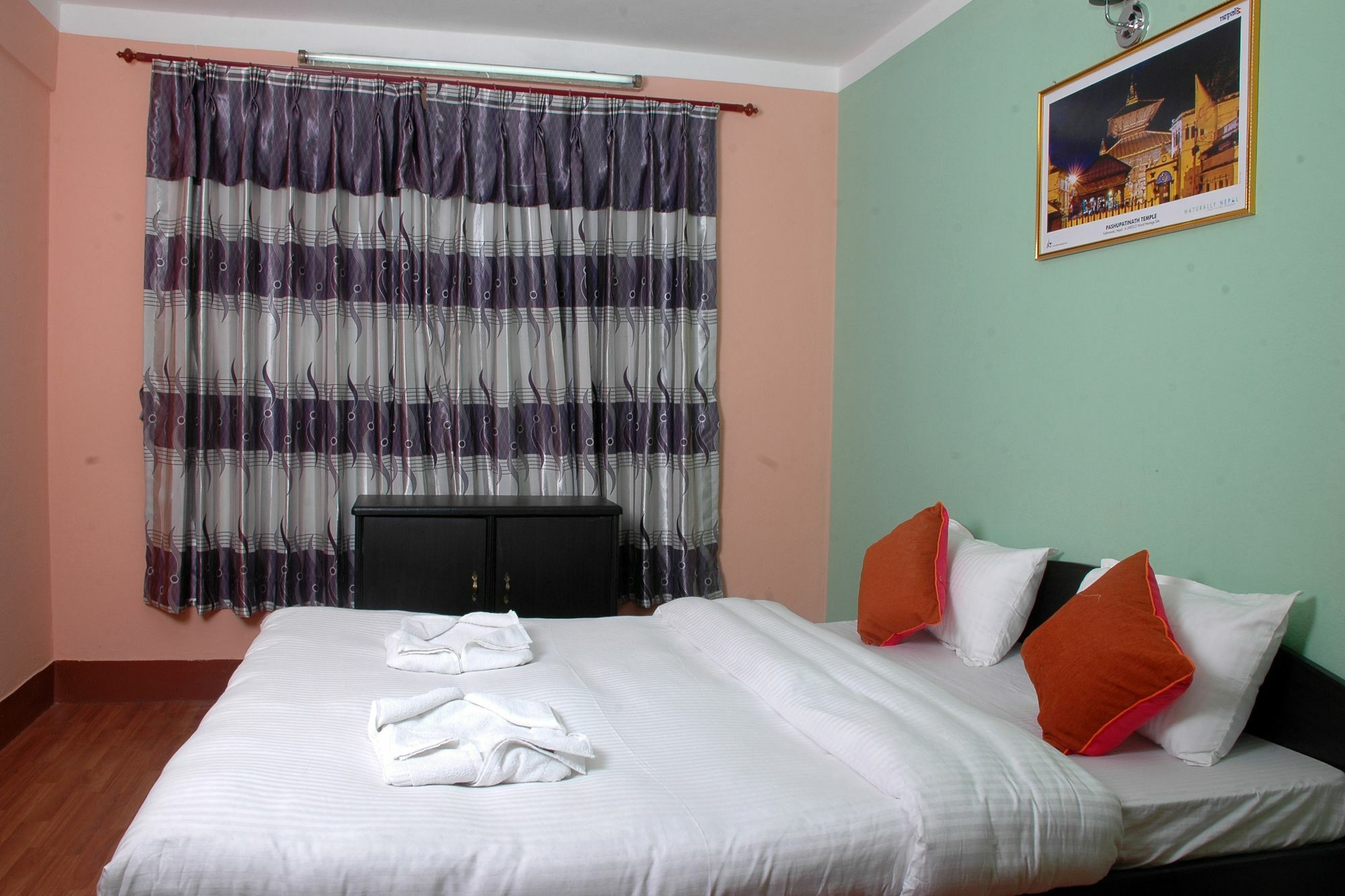 Bed & Breakfast Travellers Dorm