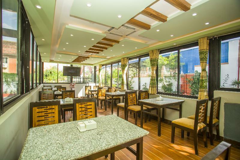 Hotel Oyo 150 Himalyan Height 2*
