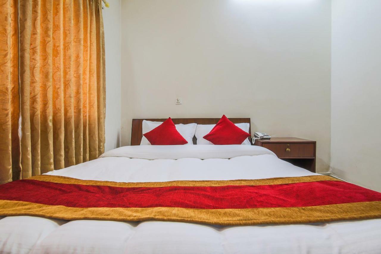 Oyo 358 Rose Star Hotel 2*
