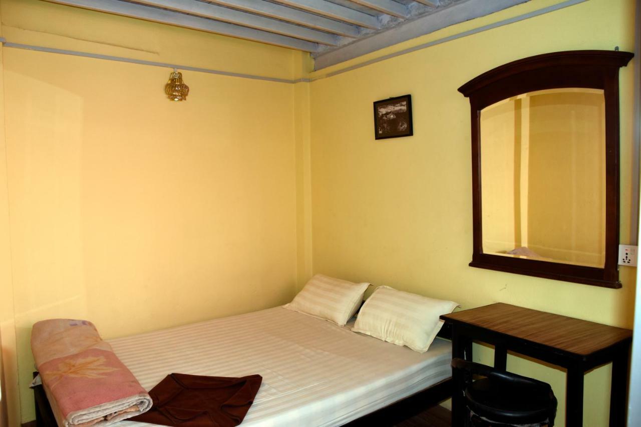 Family Peace House, 2*